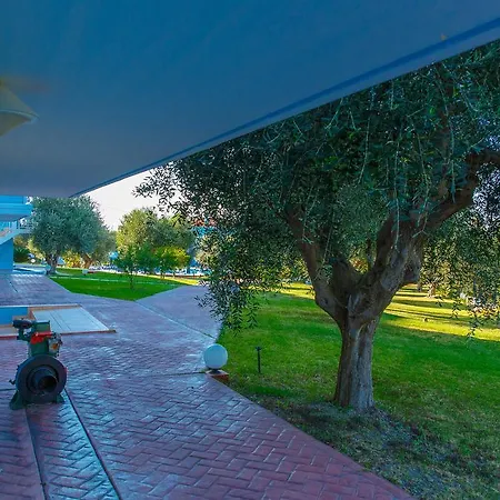 Filoxenia & Lejlighedshotel 3*